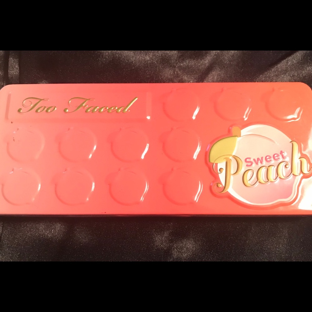Too Faced Sweet Peach Eyeshadow Palette
